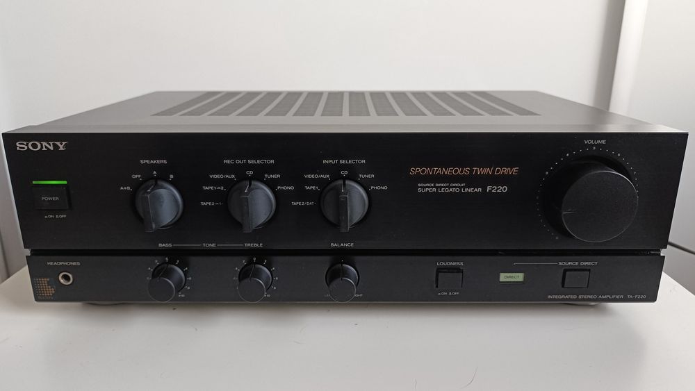 SONY TA-F220 wzmacniacz stereo. Stan idealny.