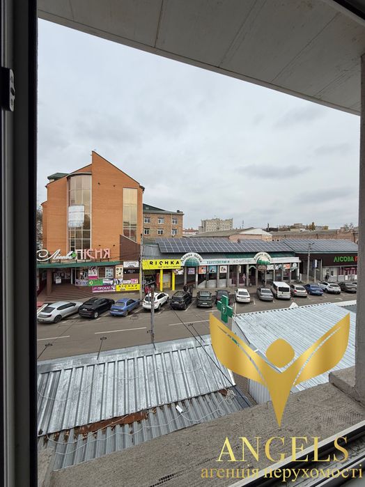 Центральний центр: оренда приміщення 105 м2 біля Макдональдз