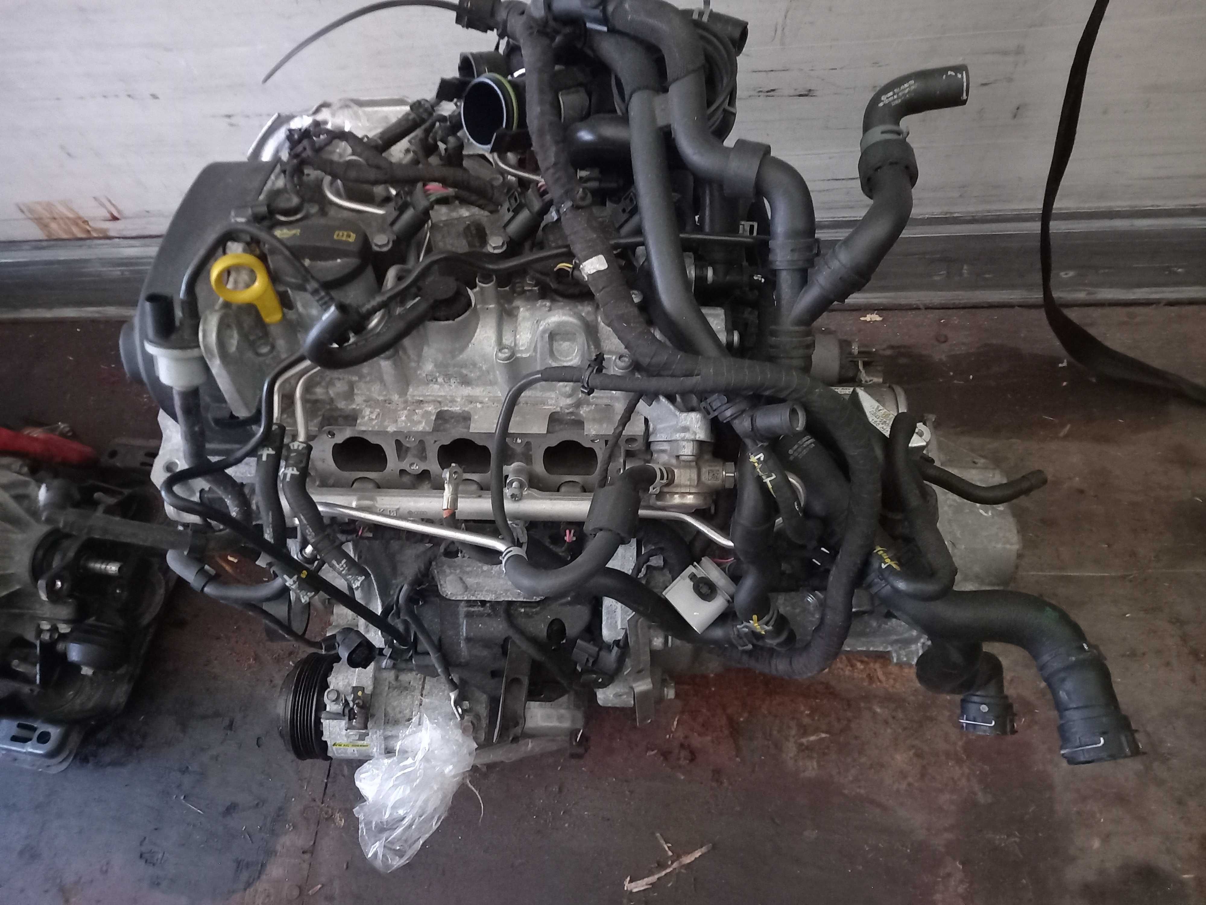 Kompletny silnik 1.0 dkr Volkswagen UP gti