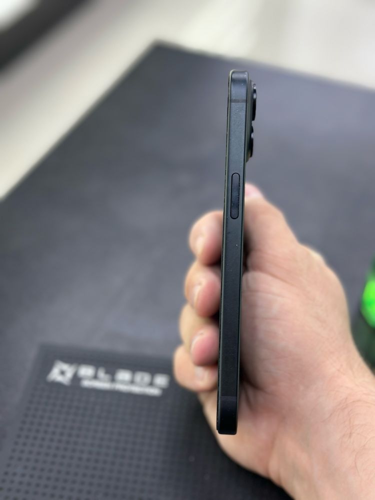 Apple Iphone 15 black 128gb