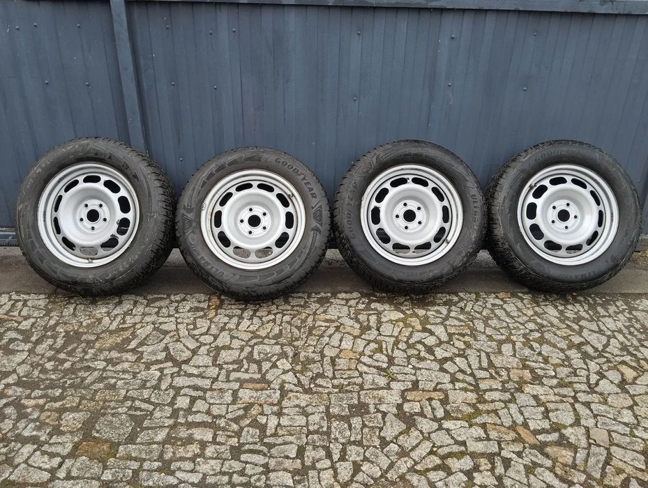 Koła zimowe Toyota RAV 4 5x114,3 225 65 17