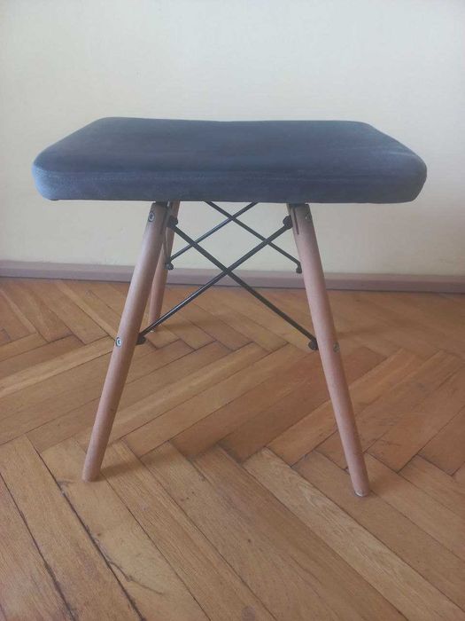 Taboret do pokoju