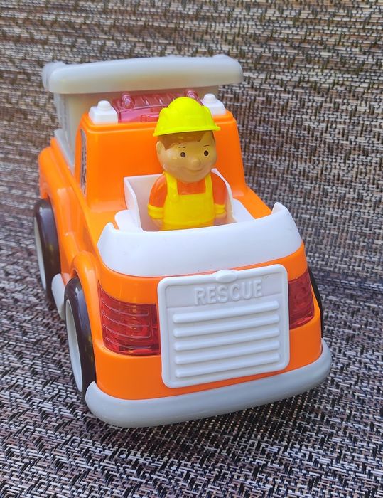 Zabawka wywrotka z dźwiękiem