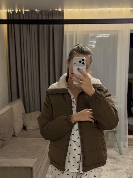 Коричнева куртка жіноча house