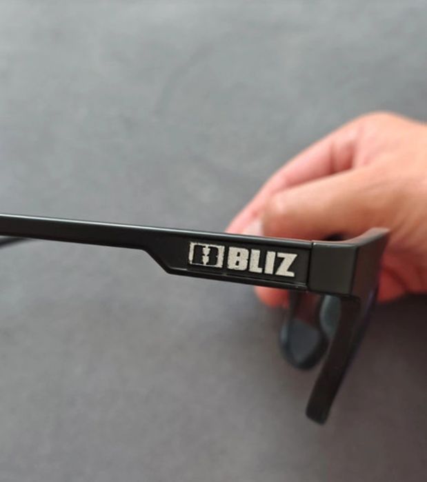 Okulary przeciwsłoneczne Bliz Ace blue + woreczek z mikrofibry