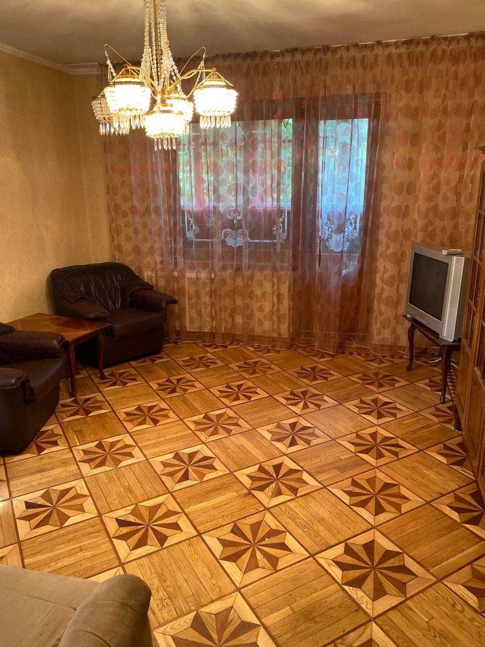 Поселок. Бочарова 36. Цена снижена. 2 комнатная квартира с ремонтом.