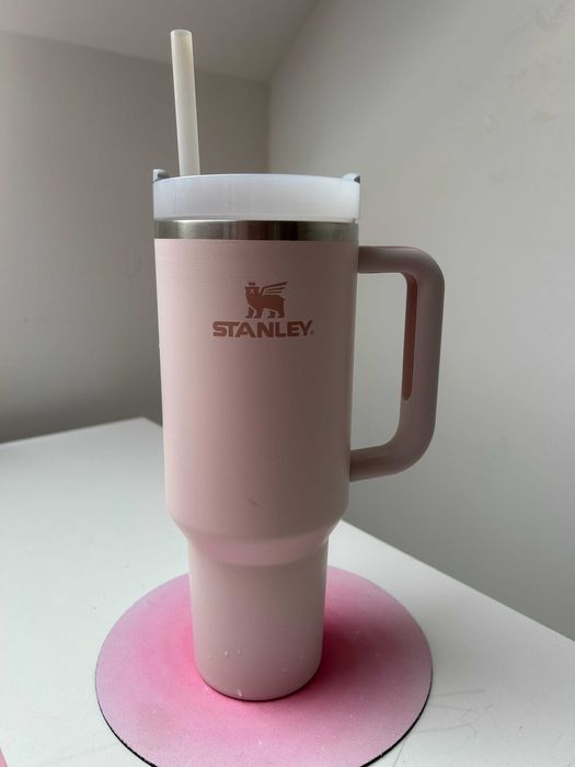 Piękny kubek Stanley