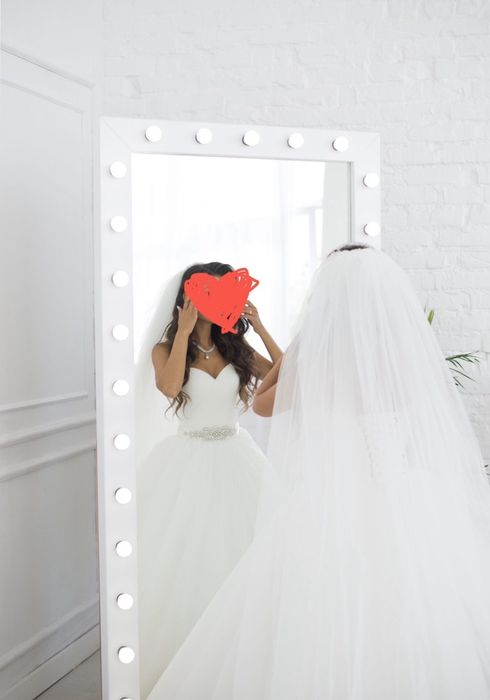 Весільна сукня