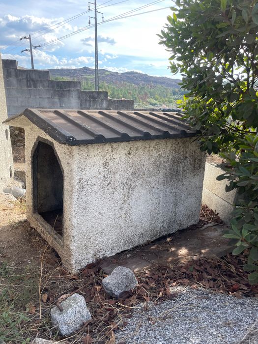 Vendo casota para cão