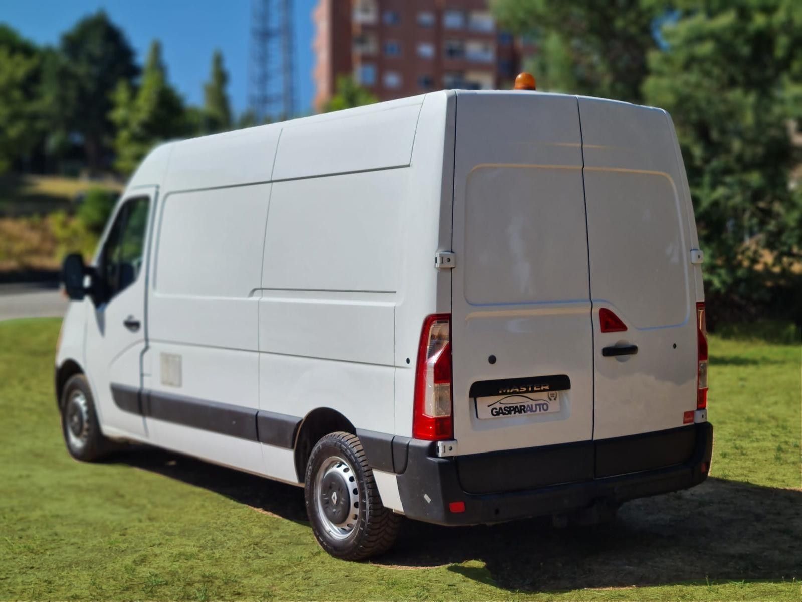 Renault Master 2.3 dCi L2H2 3.5T