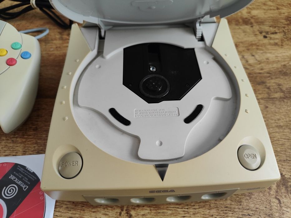 Sega Dreamcast PAL konsola do gier 100% sprawna zestaw pad kable