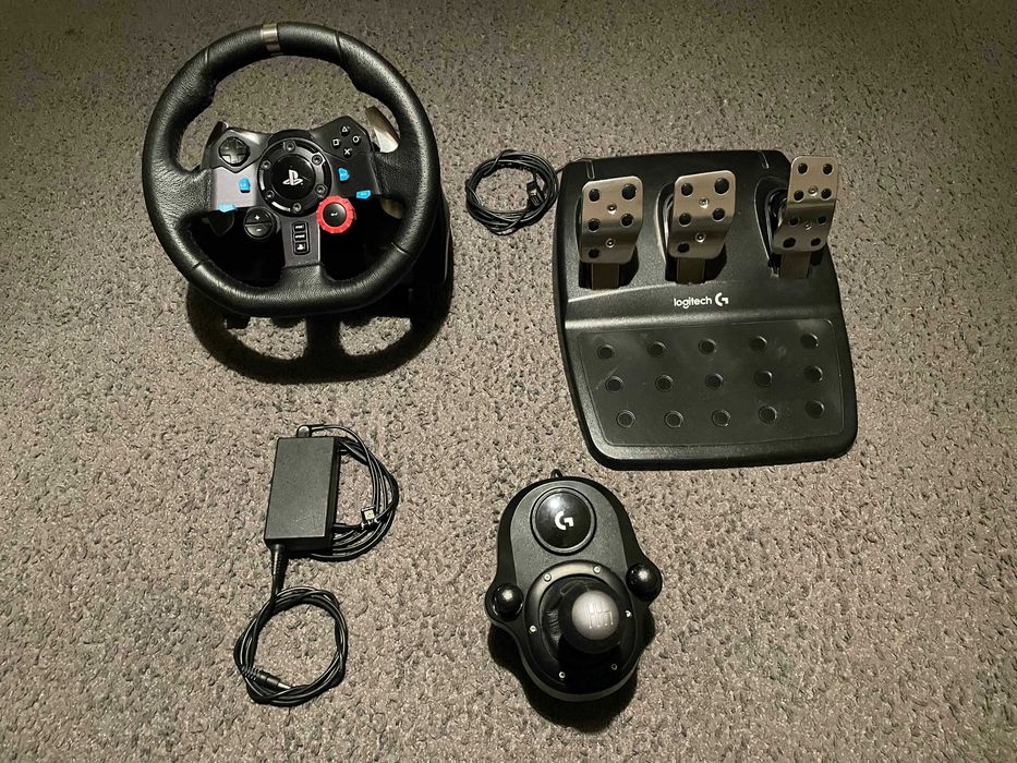 Kierownica Logitech G29 + skrzynia biegów (dźwignia)