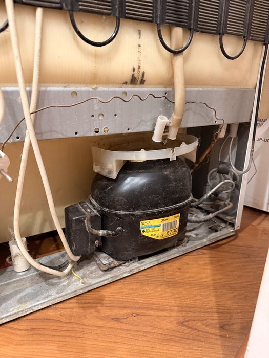 Холодильник Indesit