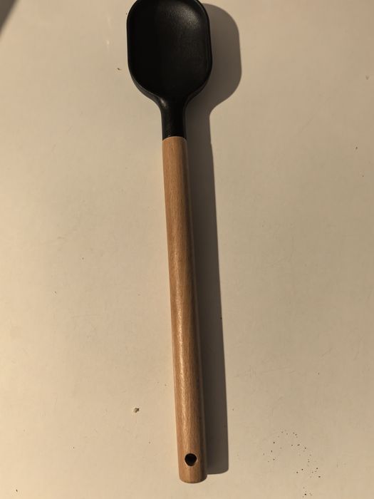 Łyżka kuchenna - z drewniana rączką