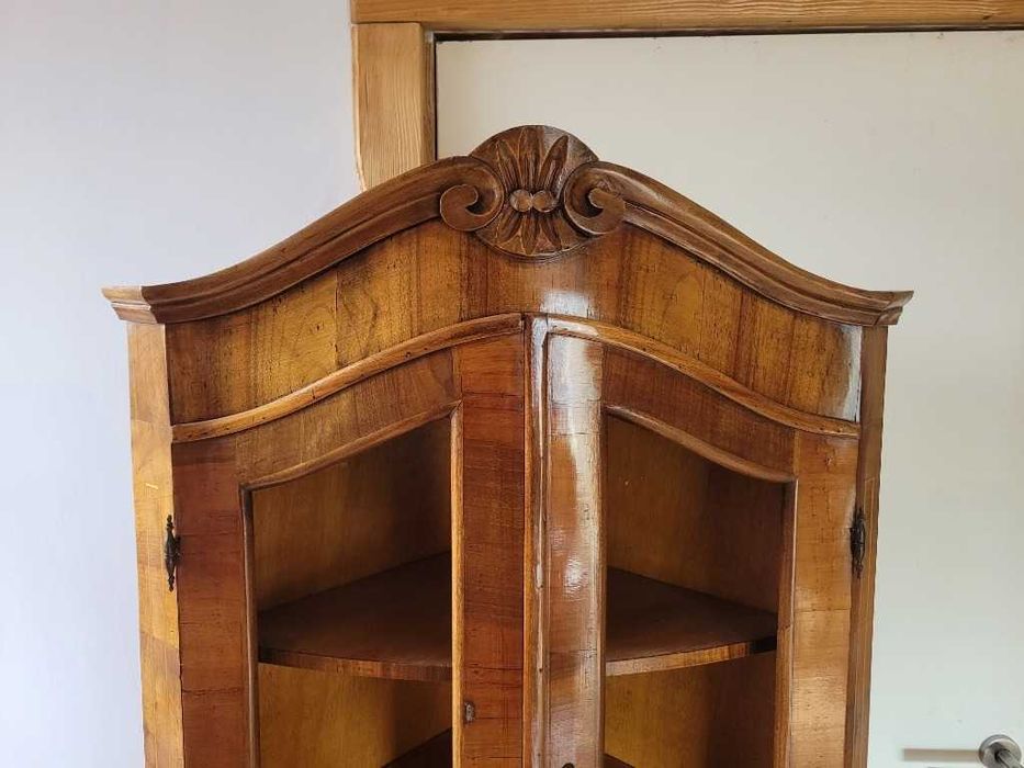 Witryna narożna drewniana Ludwikowska