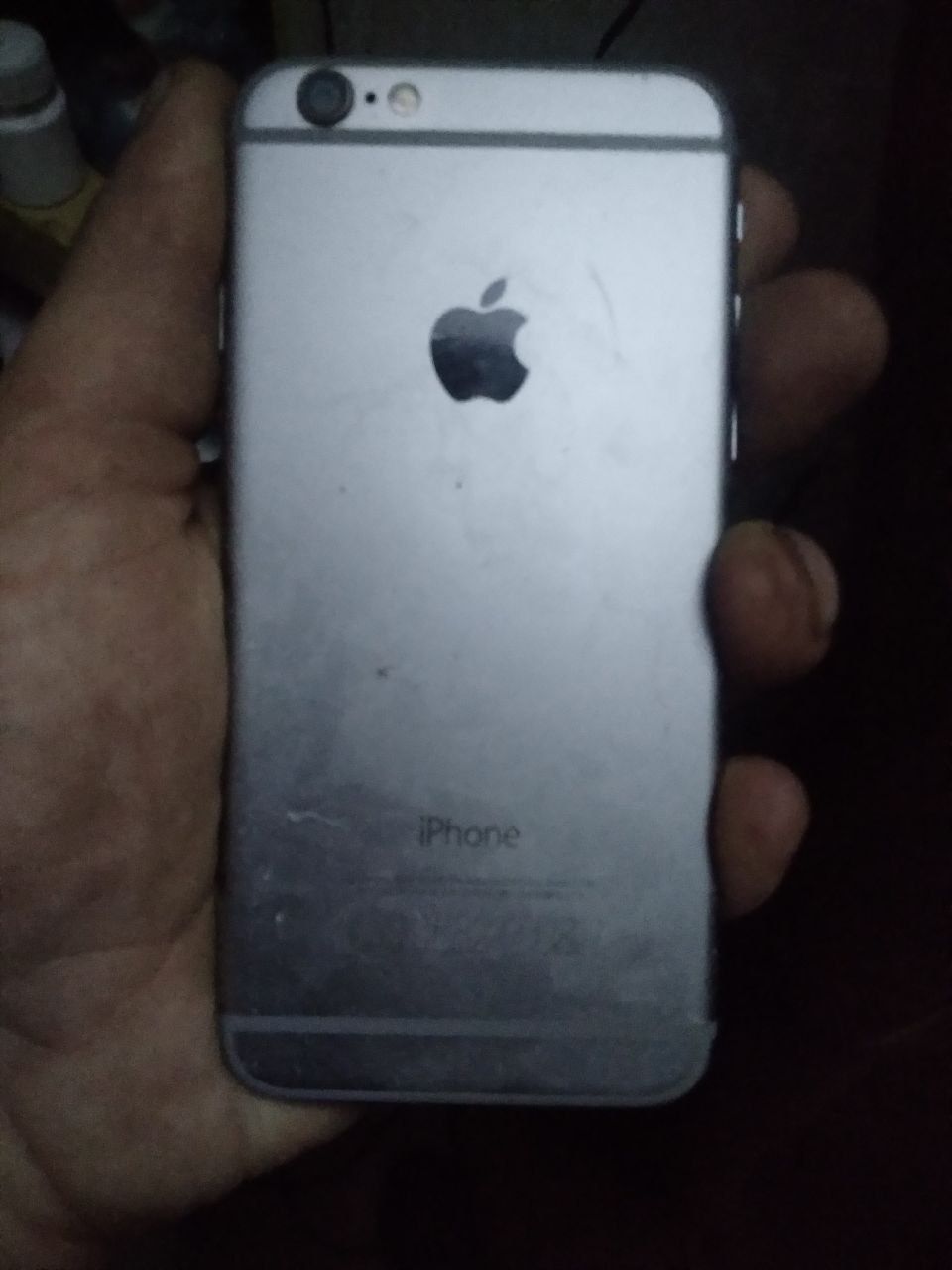 iPhone 6 б/у в нормальном состоянии на свою цену