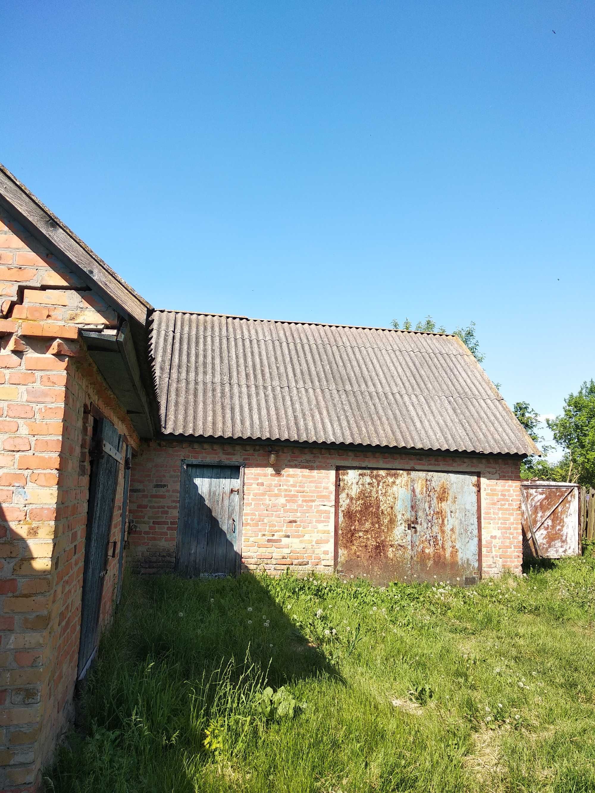 Продам будинок з ділянкою