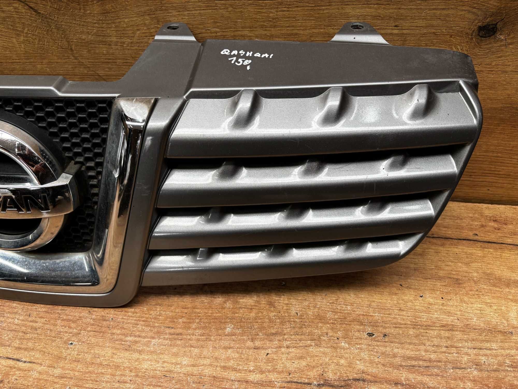 Grill atrapa zderzaka Nissan Qashqai
