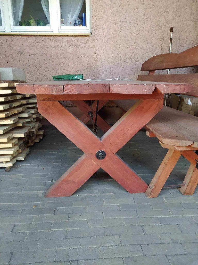 Stoł drewniany z ławką Komplet ogrodowy