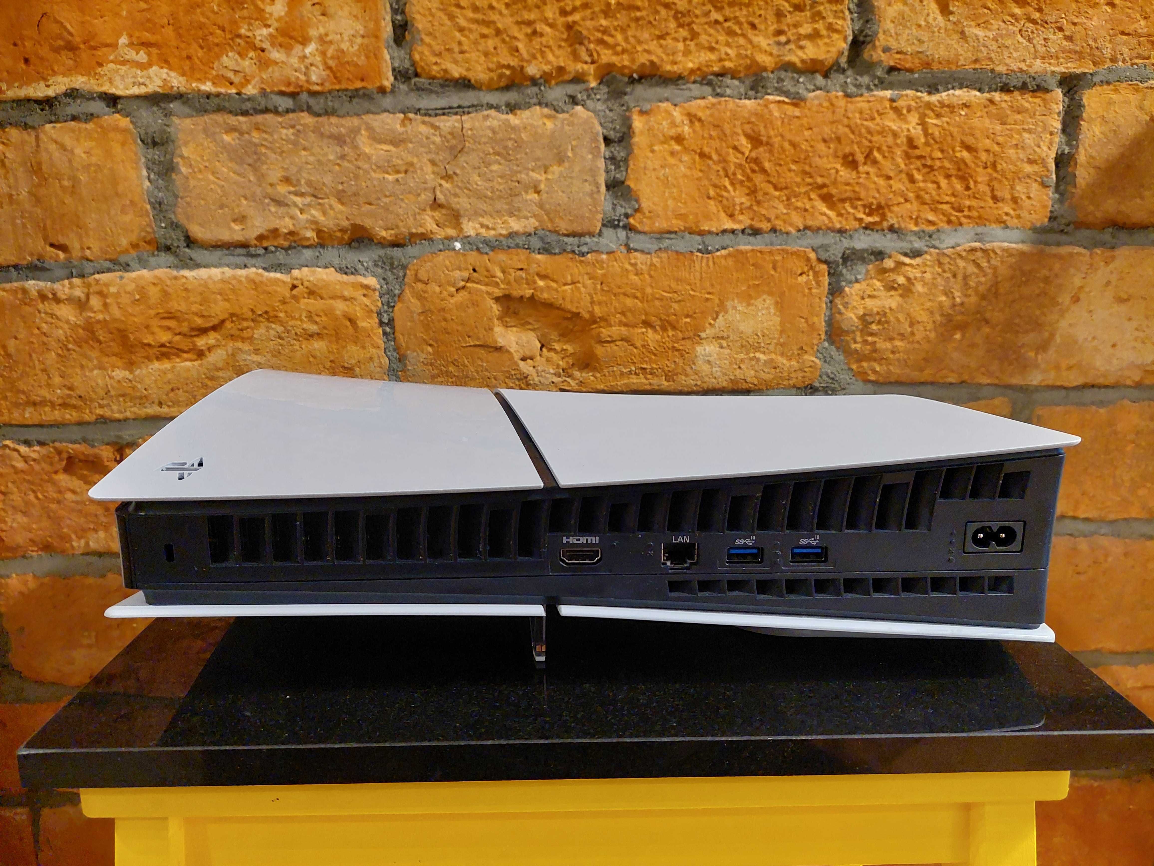 Konsola SONY PlayStation 5 PS5 1TB napęd 2X PAD FV GWAR FC25 jak Nowa