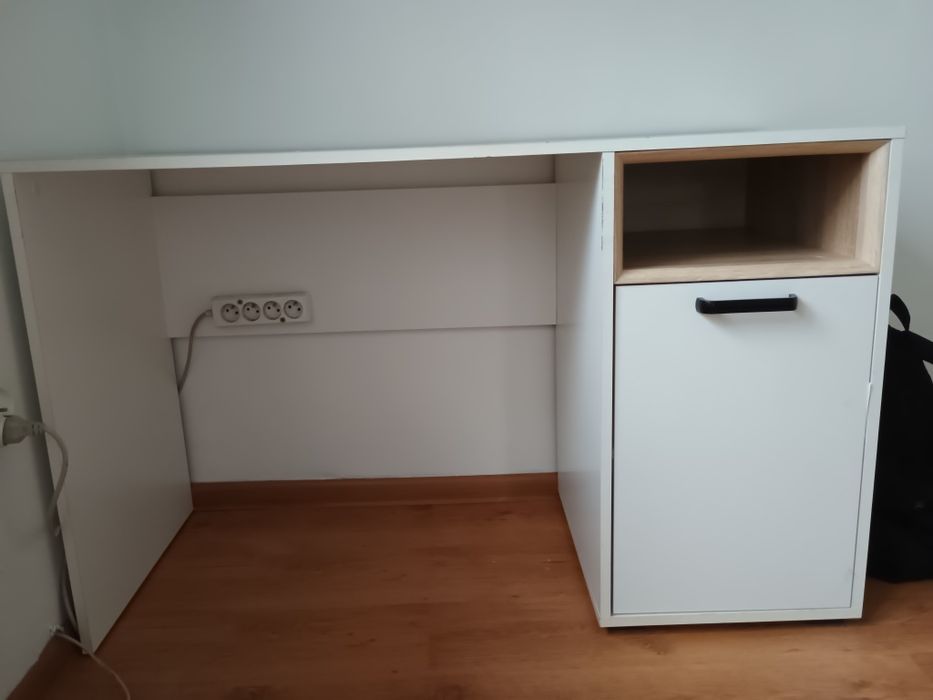 Solidne biurko 120cm×50cm×75cm