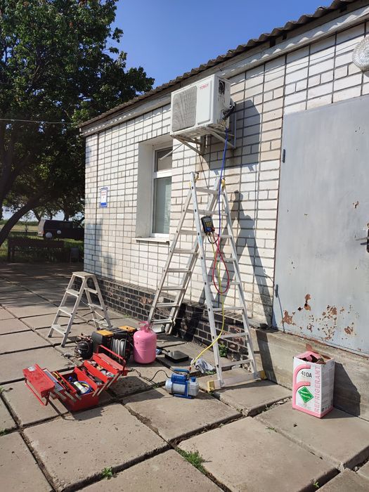 Установка и обслуживание бытовых кондиционеров