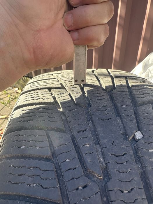 Комплект зимових шин Nokian Nordman RS2 215 55 17