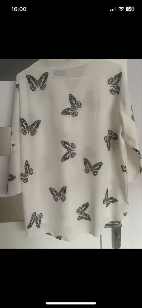 Bluzeczka biala w motylki elegancka roz. 42