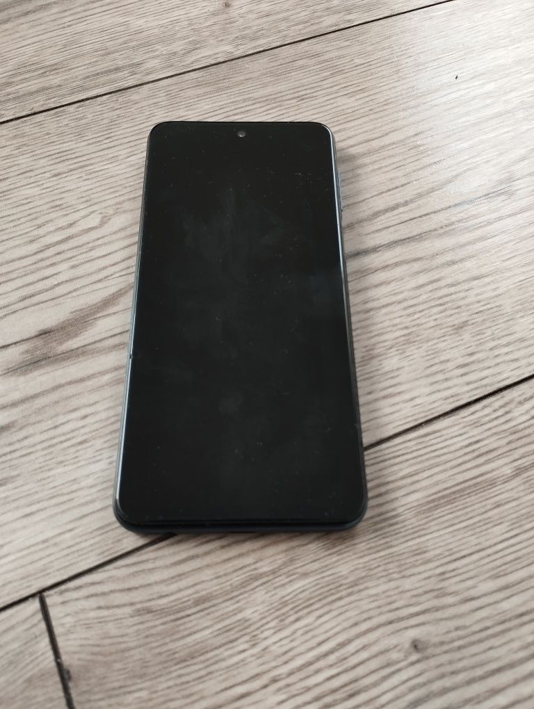 sprzedam telefon Xiaomi Redmi note 9 pro 6gb RAM. Mogę zejść z ceny!!!