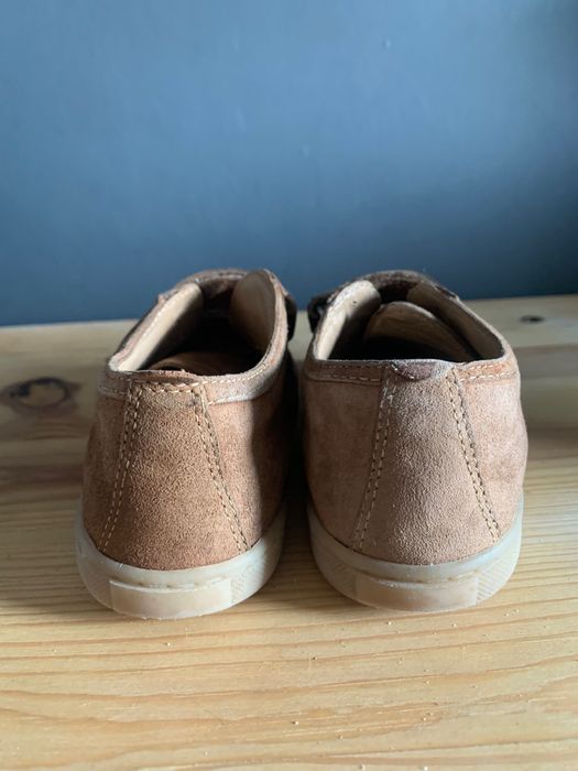 Sneakersy skórzane Zamsz  na rzepy Lasocki 26