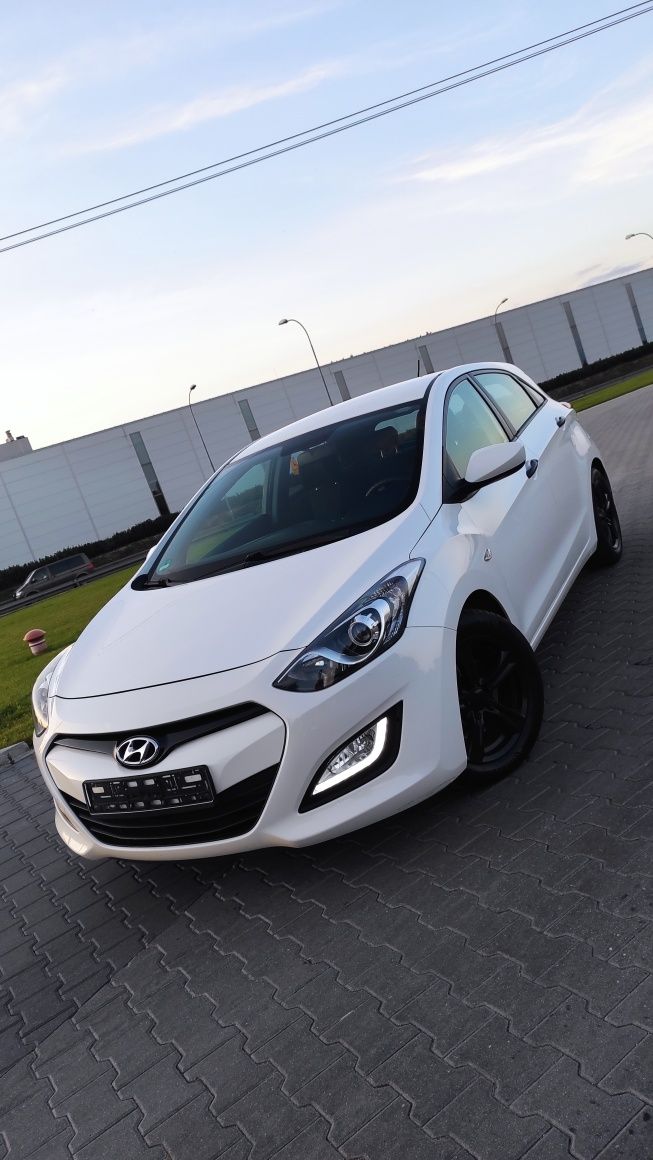 Hyundai i30 1.4 benzyna