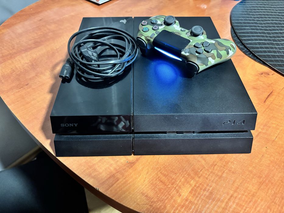 Konsola Playstation 4 500 GB z padem
