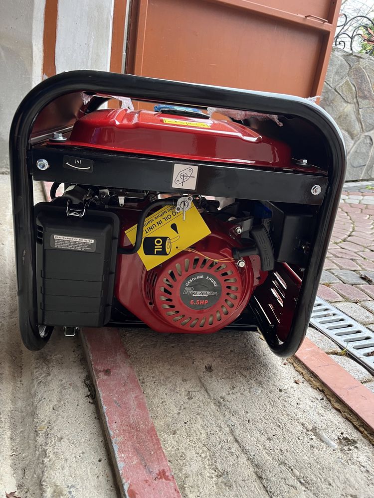 Генератор Powertech PT 8500 WE