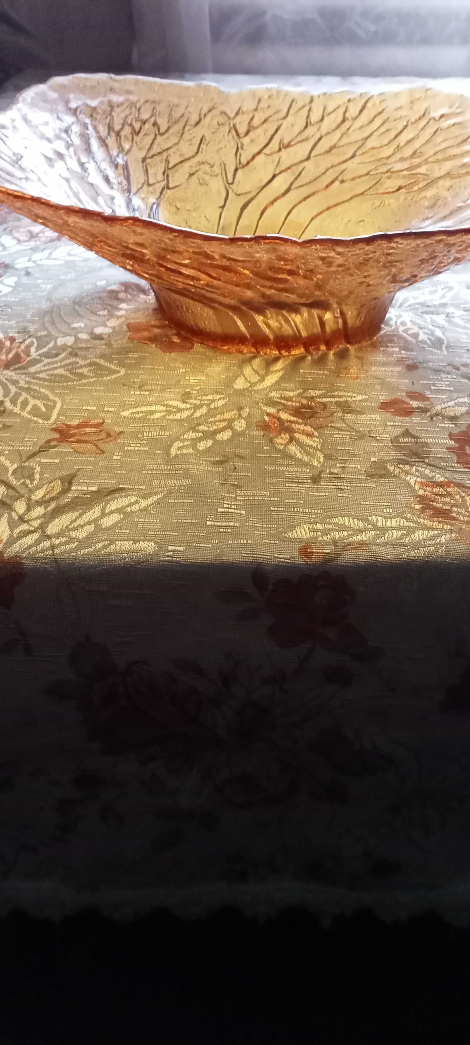 цукерниця/ салатниця  із кольорового скла виробництва періоду срср