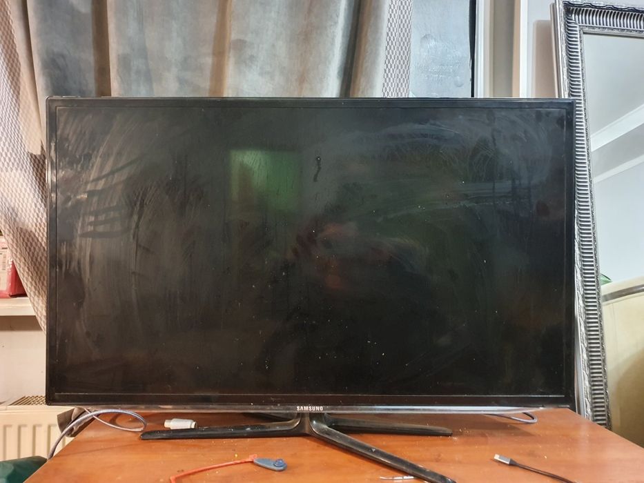 Продам телевизоро Samsung