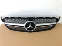 Решітка радиатора на mercedes c class w205 AMG 14-18 решотка решітка