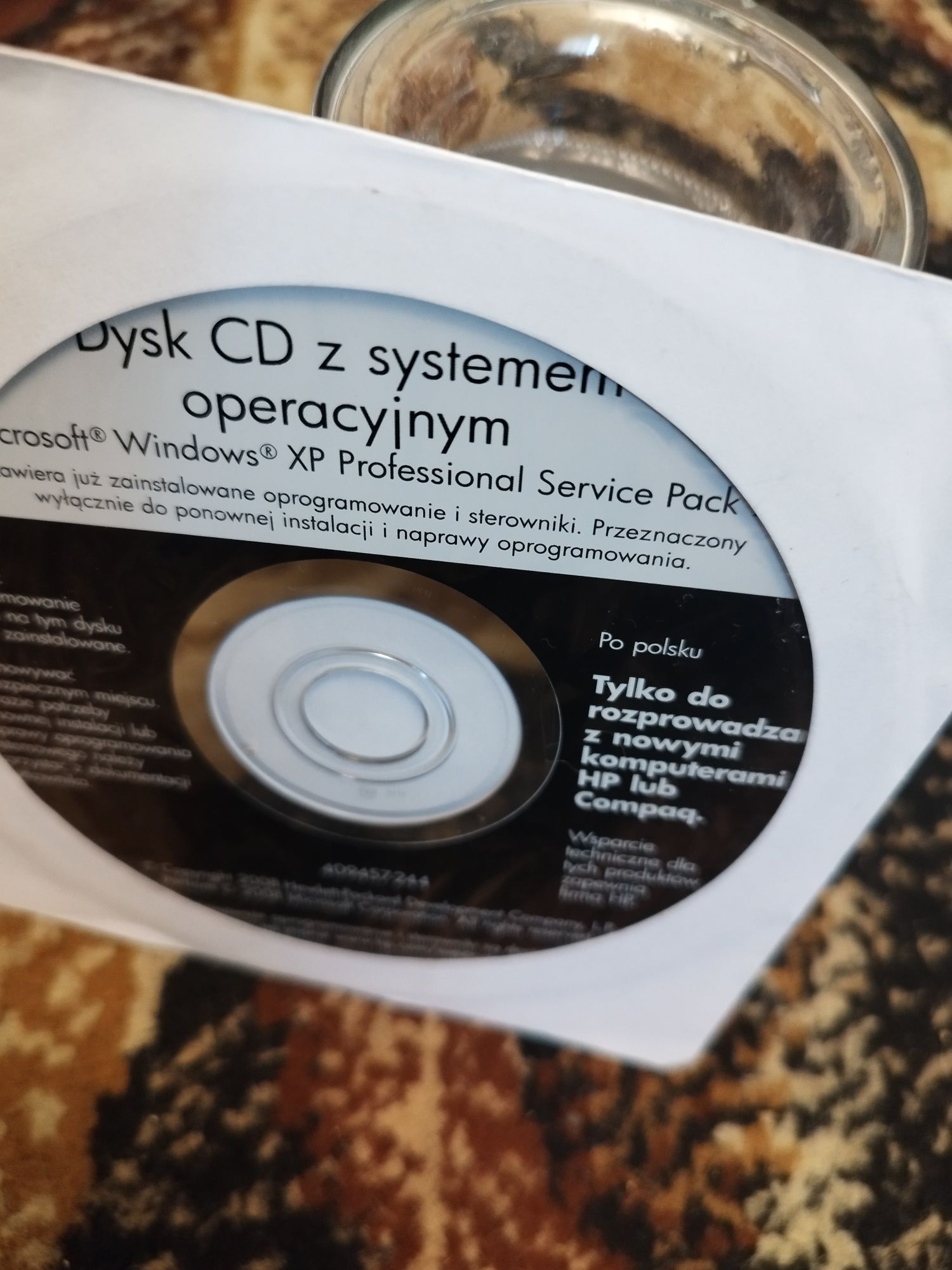 Dysk CD z systemem Windows XP