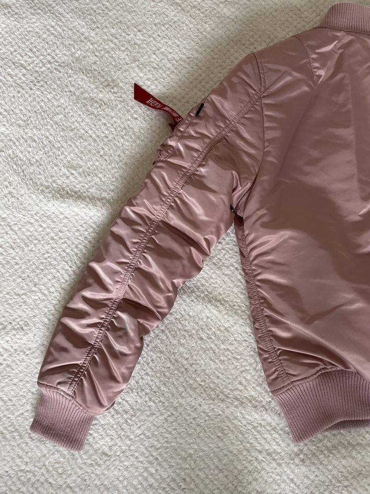 Damska kurtka Alpha Industries rozmiar M