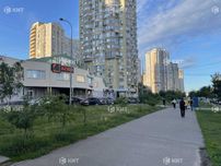 Оренда! Торгове приміщення 336 кв.м на Позняках