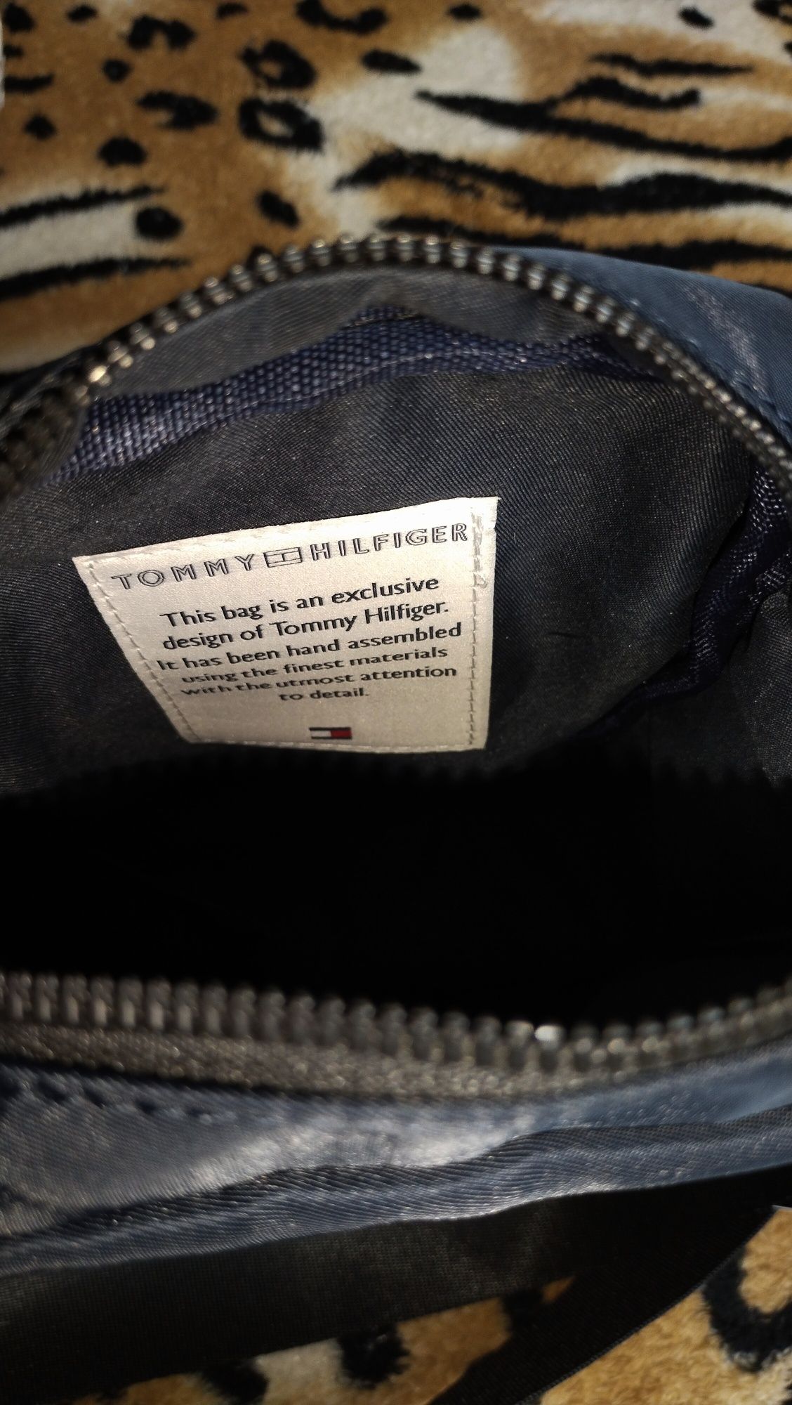 Сумка Tommy Hilfiger ( месенджер , барсетка , сумка , слінг бег)