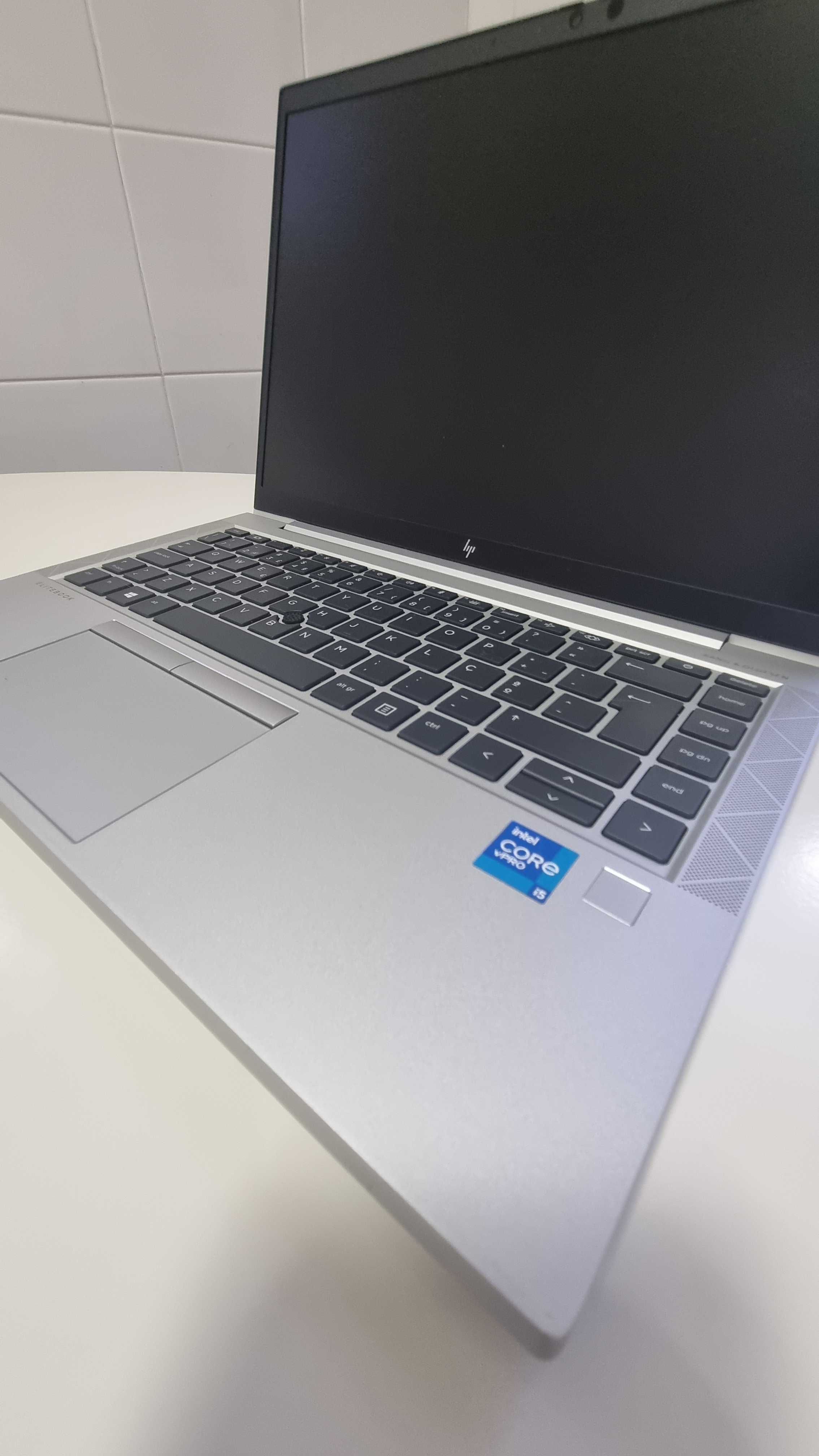 HP G-8 840 EliteBook