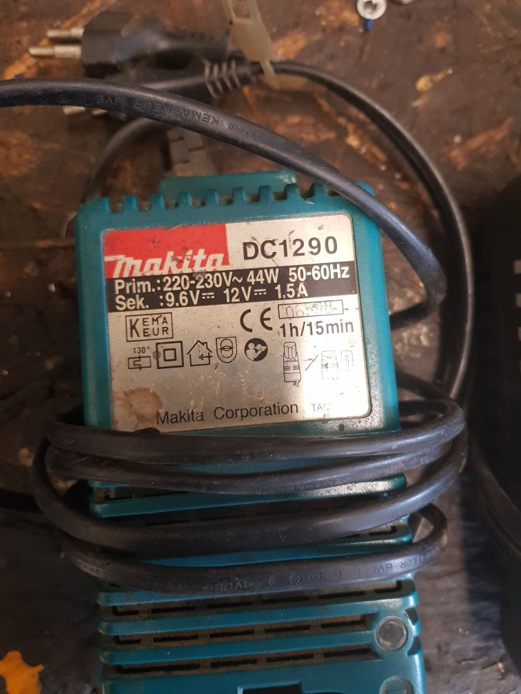 Ładowarki do akumulatorów makita DC1290 12v  Bosch 14.4v chińskie 18v