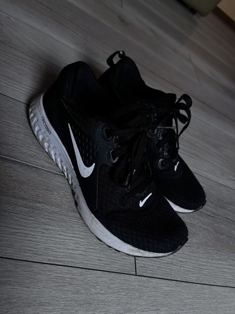 Buty Nike reast na