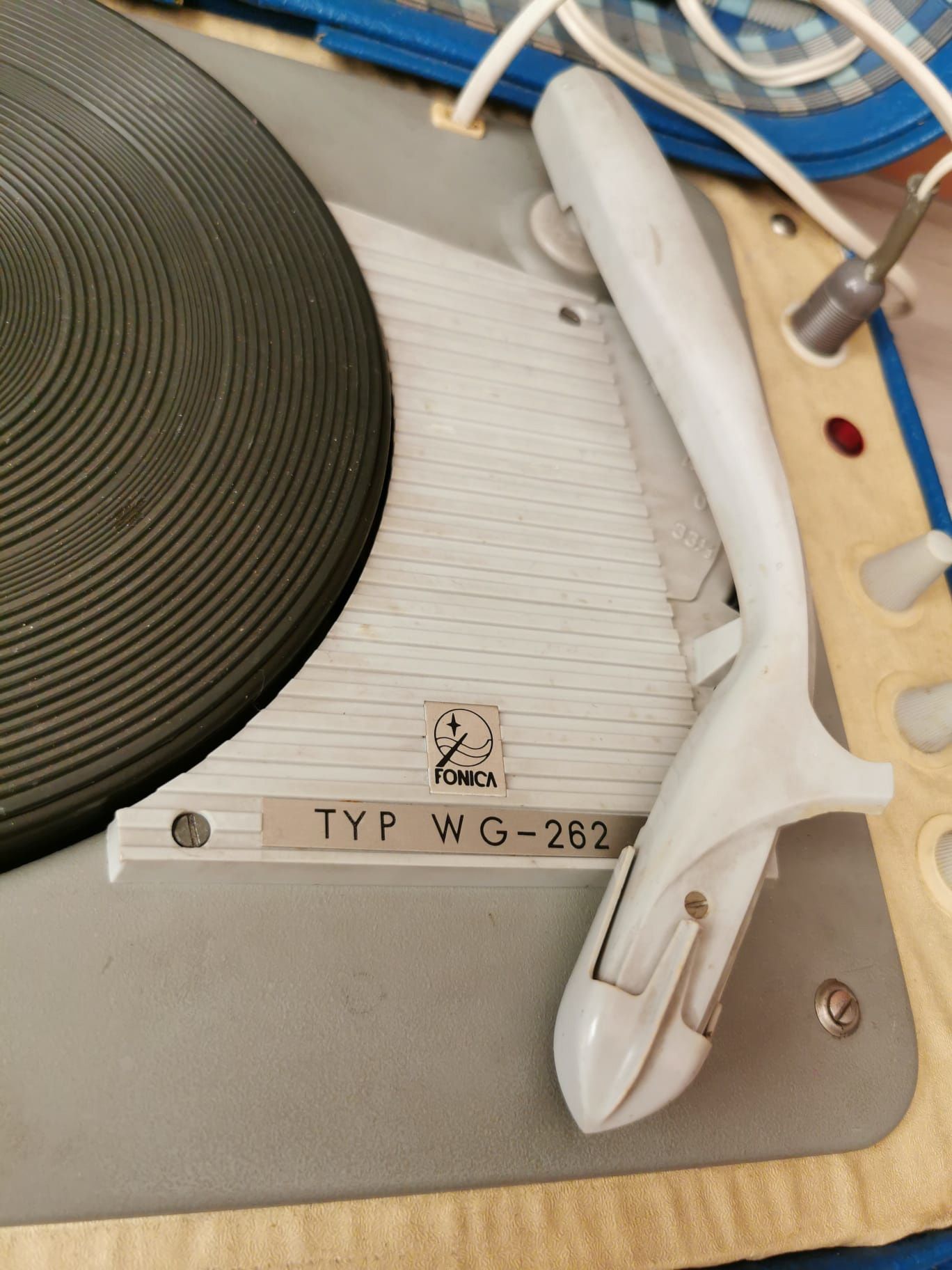 Gramofon Fonika TYP WG-262 przenośny odtwarzacz Płyt winyl