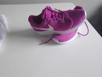 Buty damskie do biegania