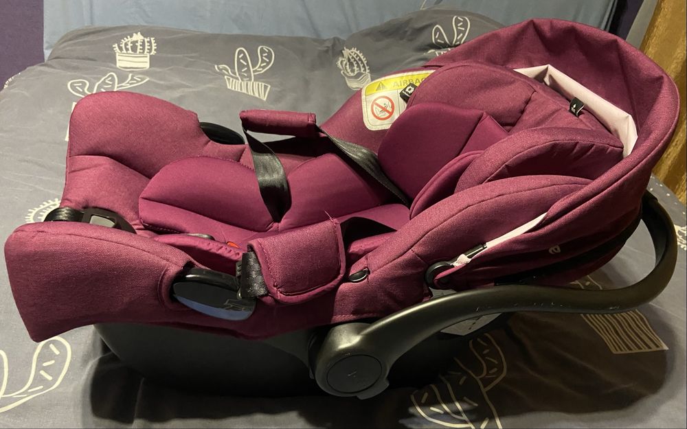 Продам дитяче автокрісло -люлька