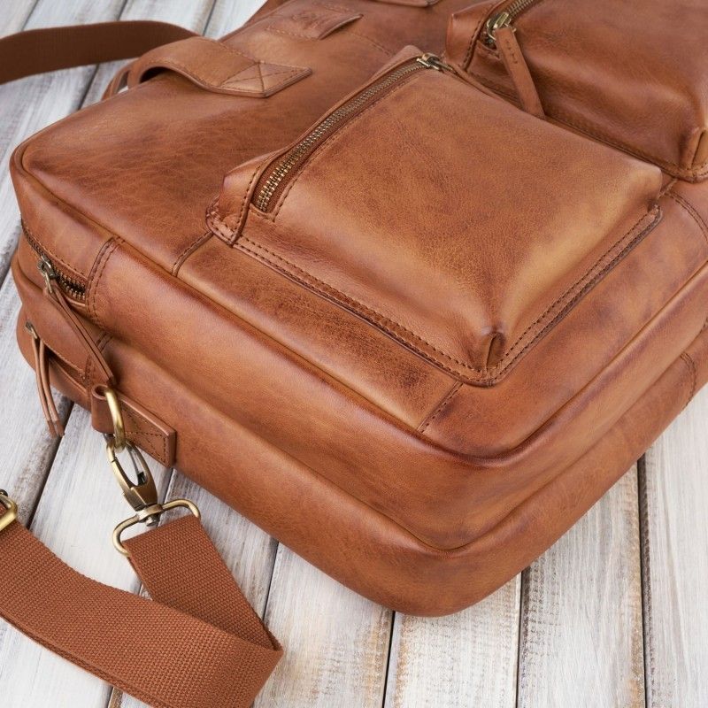 torba na laptopa skórzana z uchwytem na walizkę paolo peruzzi av-01-cg