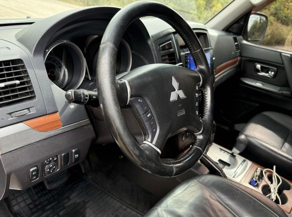 Mitsubishi Pajero Wagon