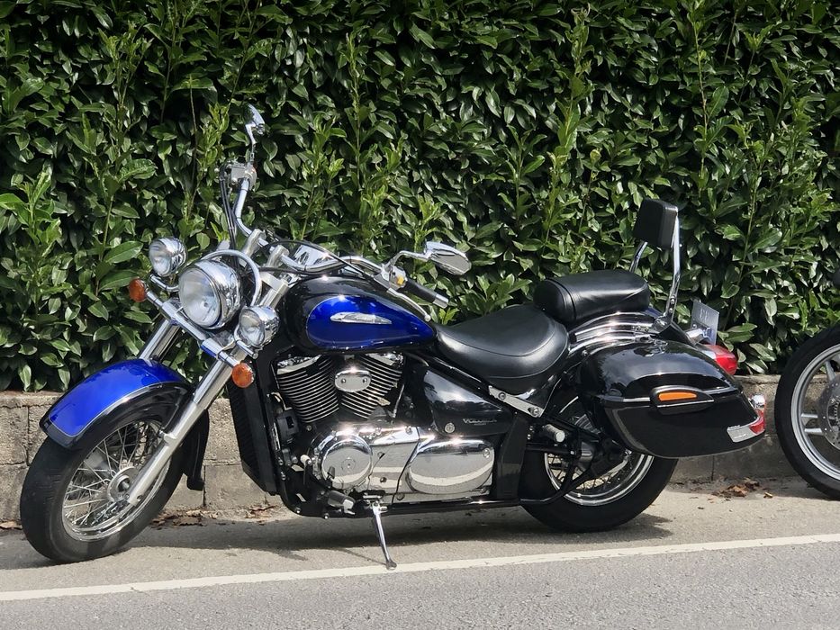 Suzuki intruder velusia 800