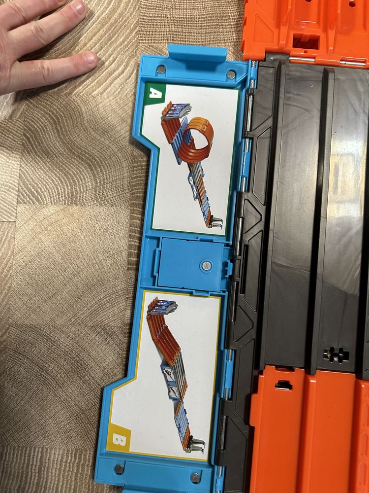 Hot wheels track builder